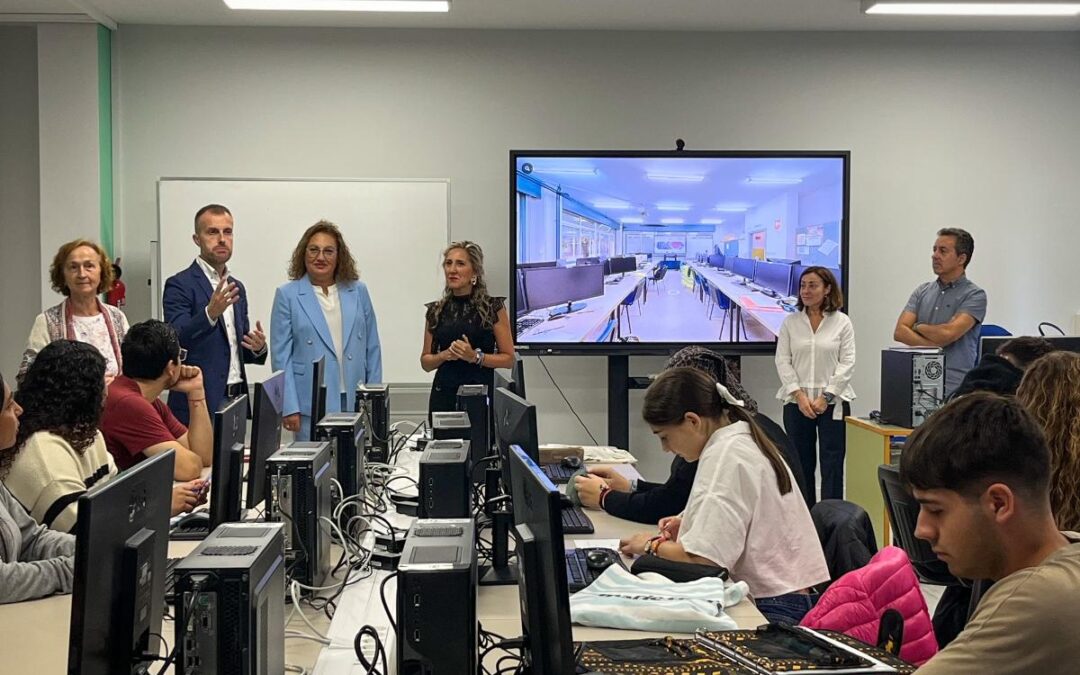 Visita da delegada territorial da Xunta ao Espazo de Investigación e Innovación de Edificación